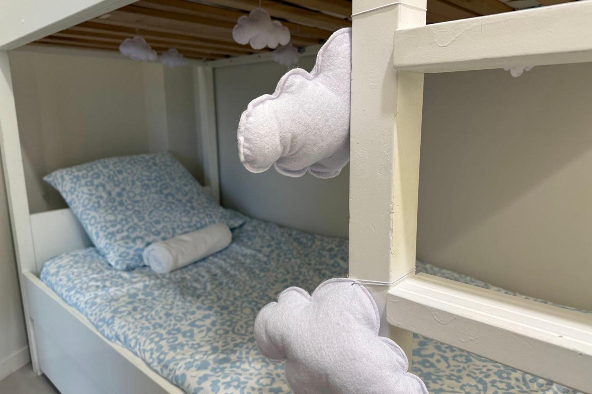 Charming Themed Loft - Cosmic - 18 Apartment *